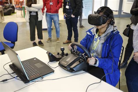 free virtual driving simulator.
